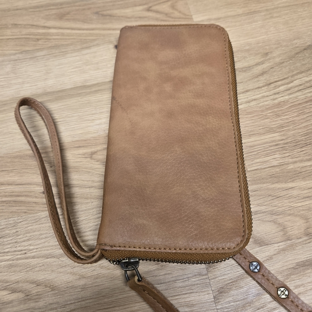 Free People Vegan Distressed Leather Wristlet Wallet - Picture 2 of 4